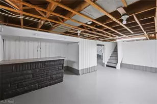 2413 W Manor Ave, Youngstown, OH 44514 - Photo 23
