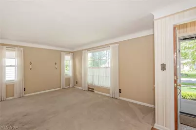 4810 Westbourne Road, Lyndhurst, OH 44124 - Photo 5