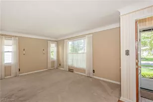 4810 Westbourne Rd, Lyndhurst, OH 44124 - Photo 5
