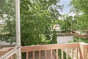 4810 Westbourne Rd, Lyndhurst, OH 44124 - Photo 27