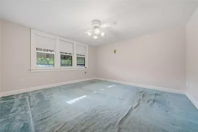 500 31st Street SW, Barberton, OH 44203 - Photo 27