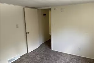300 Henry, East Liverpool, OH 43920 - Photo 11