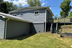 300 Henry, East Liverpool, OH 43920 - Photo 3