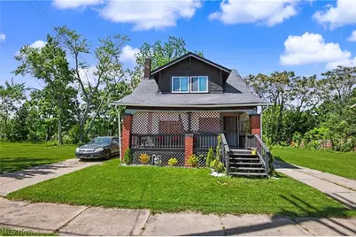 32 E Avondale Avenue, Youngstown, OH 44507 - Photo 1