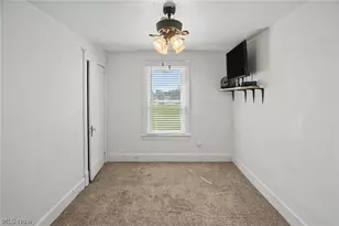 32 E Avondale Ave, Youngstown, OH 44507 - Photo 13