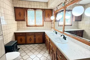 46605 Main St, Jacobsburg, OH 43933 - Photo 27