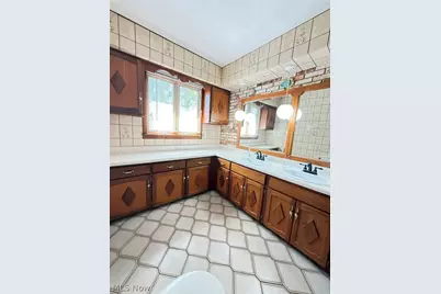 46605 Main Street, Jacobsburg, OH 43933 - Photo 25