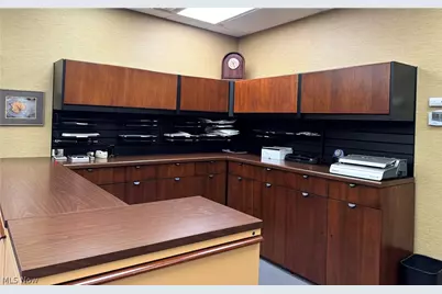 2220 E Enterprise Parkway, Twinsburg, OH 44087 - Photo 17