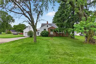 1035 Genoa Ave SW, Massillon, OH 44646 - Photo 3