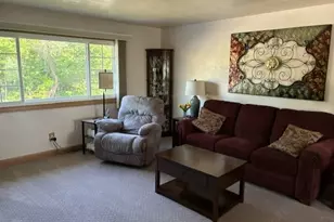 224 Lorraine Dr, Weirton, WV 26062 - Photo 3