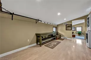 4020 Faircrest St SW, Canton, OH 44706 - Photo 33