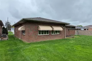592 W Omar St, Struthers, OH 44471 - Photo 11
