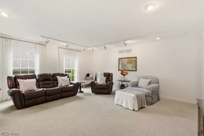 5060 Boulder Creek Drive, Solon, OH 44139 - Photo 9