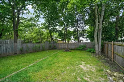 609 Storer Avenue, Akron, OH 44320 - Photo 27