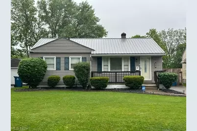 438 10th Street, Struthers, OH 44471 - Photo 1