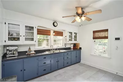 3368 Wadsworth Road, Norton, OH 44203 - Photo 9
