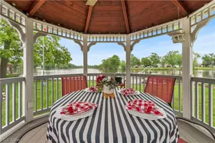 27233 Lake Point Dr, Beloit, OH 44609 - Photo 5