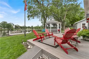 27233 Lake Point Dr, Beloit, OH 44609 - Photo 7