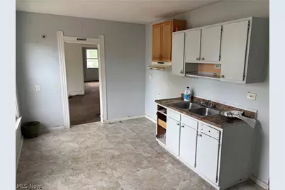 2100 W 95th Street, Loveland, OH 44102 - Photo 17