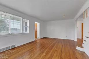 1959 Warrensville Center Rd, South Euclid, OH 44121 - Photo 5