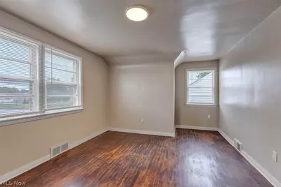 1959 Warrensville Center Road, South Euclid, OH 44121 - Photo 21