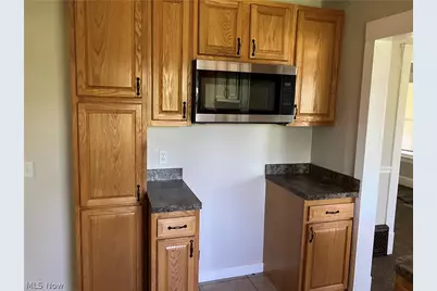 502 Dewey Avenue, Elyria, OH 44035 - Photo 3