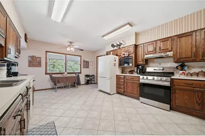 3670 Austinburg Road, Ashtabula, OH 44004 - Photo 13