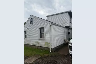 525 Wabash Avenue N, Brewster, OH 44613 - Photo 11