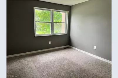 9409 Manor Avenue, Loveland, OH 44104 - Photo 11