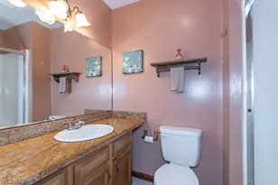 33091 Lakeshore Blvd, Eastlake, OH 44095 - Photo 23