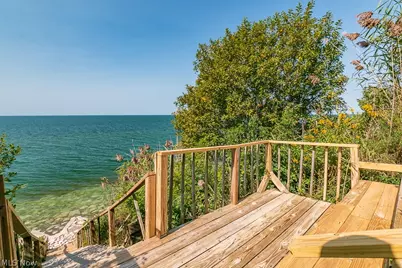 33091 Lake Shore Boulevard, Eastlake, OH 44095 - Photo 45