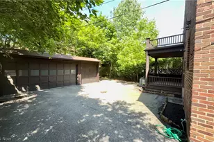 19627 Winslow Rd, Huber Heights, OH 44122 - Photo 7