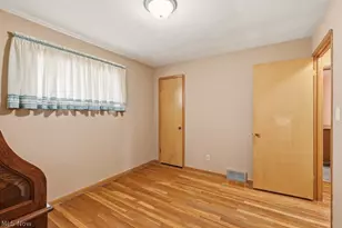 6524 Charles Rd, North Olmsted, OH 44070 - Photo 21