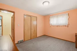 6524 Charles Rd, North Olmsted, OH 44070 - Photo 23