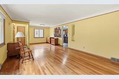 6524 Charles Road, North Olmsted, OH 44070 - Photo 5