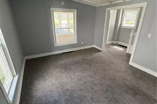 284 3rd St NW, Barberton, OH 44203 - Photo 9
