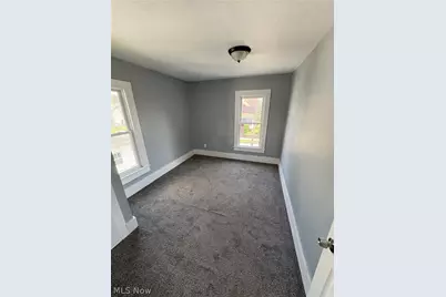 284 3rd Street NW, Barberton, OH 44203 - Photo 17
