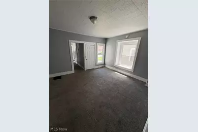 284 3rd Street NW, Barberton, OH 44203 - Photo 11