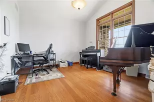 8233 Township Rd 466, Lakeville, OH 44638 - Photo 9