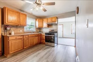 1333 W 23 St, Lorain, OH 44052 - Photo 3