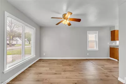 18517 Homeway Road, Loveland, OH 44135 - Photo 5