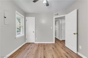 18517 Homeway Rd, Loveland, OH 44135 - Photo 17