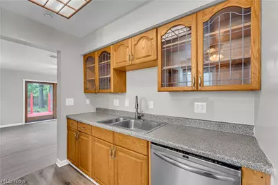 18517 Homeway Road, Loveland, OH 44135 - Photo 11