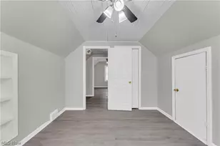 18517 Homeway Rd, Loveland, OH 44135 - Photo 21