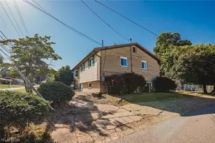 1700 28th St, Vienna, WV 26105 - Photo 3