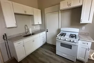 2055 W 65th St, Loveland, OH 44102 - Photo 5
