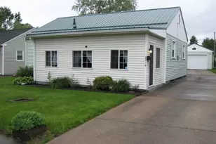 2319 Bollinger Ave NE, Canton, OH 44705 - Photo 1