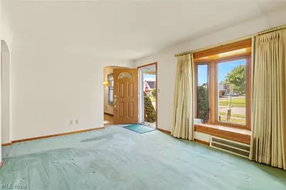 5915 Forest Avenue, Parma, OH 44129 - Photo 5