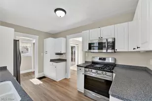 539 Lloyd St, Barberton, OH 44203 - Photo 17
