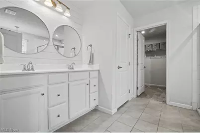1705 Gate House Street NE, Canton, OH 44721 - Photo 25